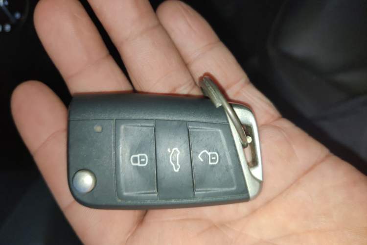 Used Volkswagen Tayron 2022 280TSI Two-Wheel Drive Luxury Smart Connectivity Version Vehicle Key