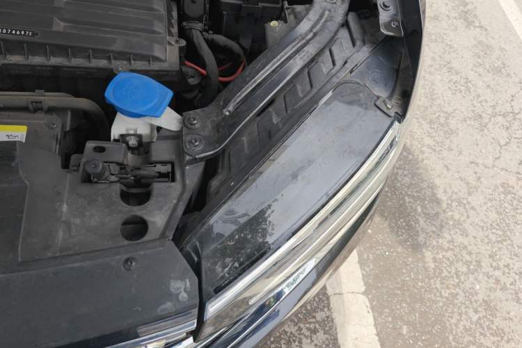 Used Volkswagen Tayron 2022 380TSI Four-Wheel Drive R-Line Connected Version Engine Bay Left