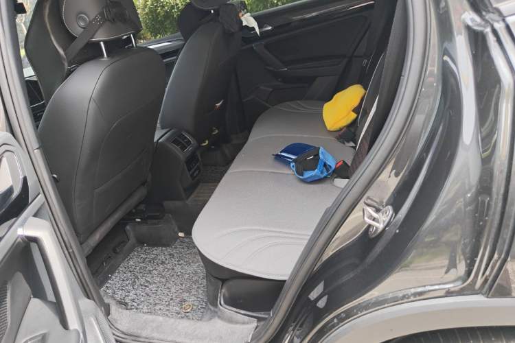 Used Volkswagen Tayron 2022 380TSI Four-Wheel Drive R-Line Connected Version Left Rear Seat