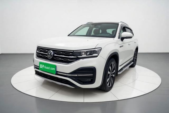 Ojetý Volkswagen Tayron 2022 380TSI Four-Wheel Drive R-Line Connected Version