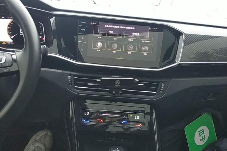 Used Volkswagen Tayron 2022 380TSI Four-Wheel Drive Luxury Connected Pro Version Audio And AC Panel