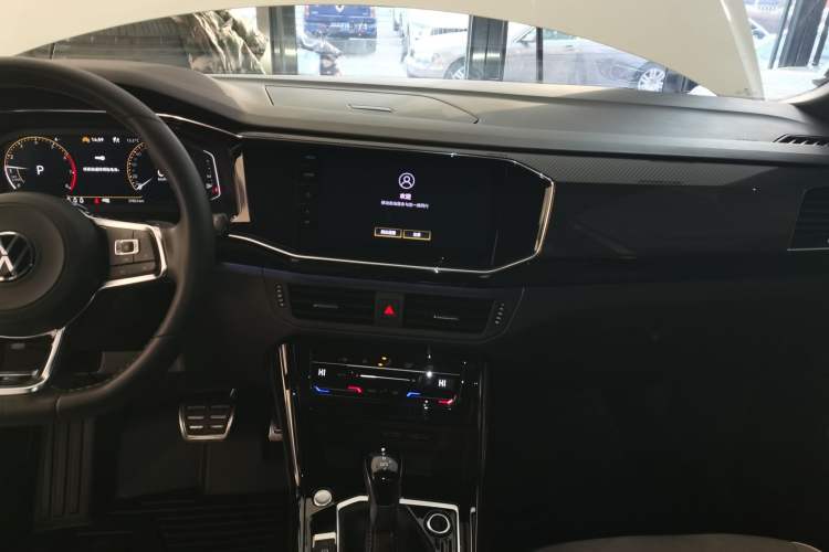 Used Volkswagen Tayron 2022 380TSI Four-Wheel Drive R-Line Connected Version Audio And AC Panel