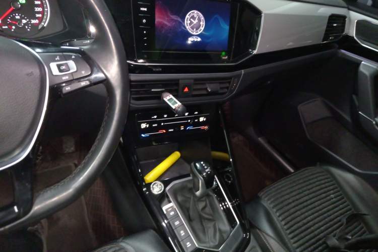 Used Volkswagen Tayron 2022 280TSI Two-Wheel Drive Luxury Smart Connectivity Version Audio And AC Panel