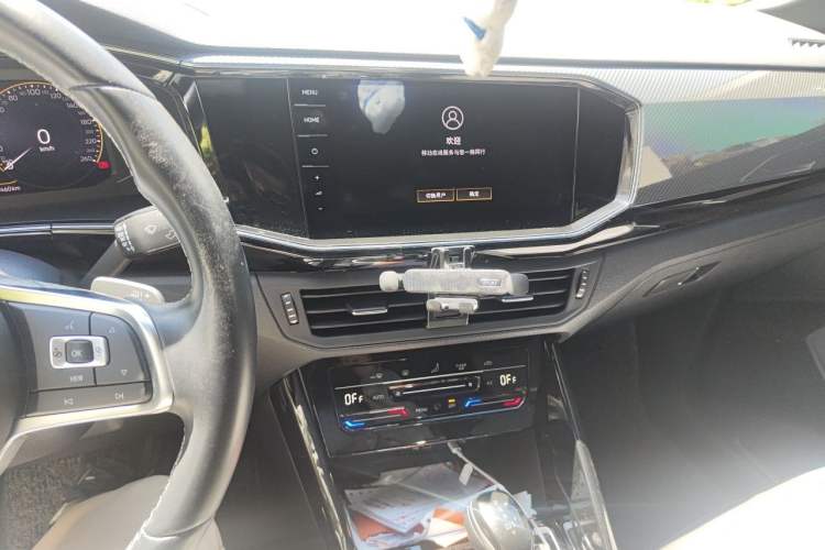 Used Volkswagen Tayron 2022 380TSI Four-Wheel Drive R-Line Connected Version Audio And AC Panel