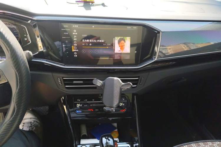 Used Volkswagen Tayron 2022 380TSI Four-Wheel Drive Luxury Connected Pro Version Audio And AC Panel