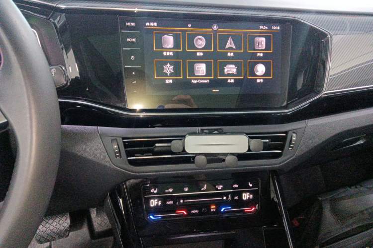 Used Volkswagen Tayron 2022 380TSI Four-Wheel Drive Luxury Connected Pro Version Audio And AC Panel