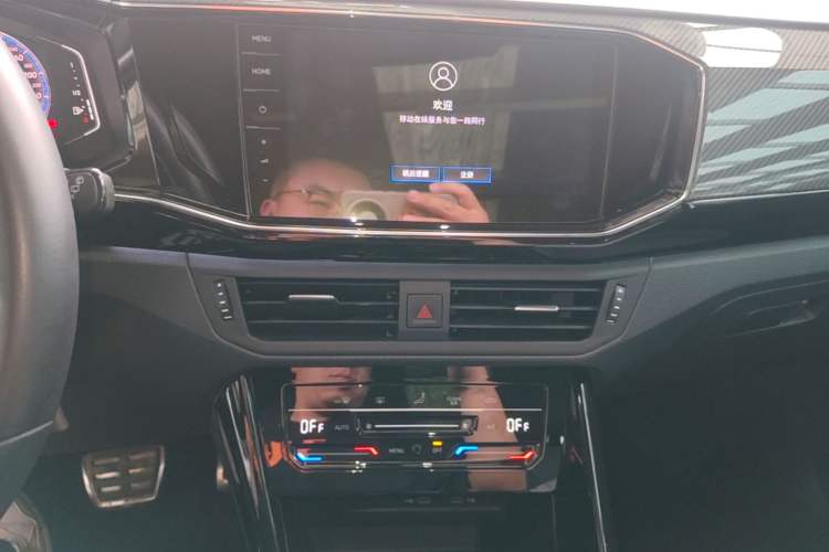Used Volkswagen Tayron 2022 380TSI Four-Wheel Drive R-Line Connected Version Audio And AC Panel