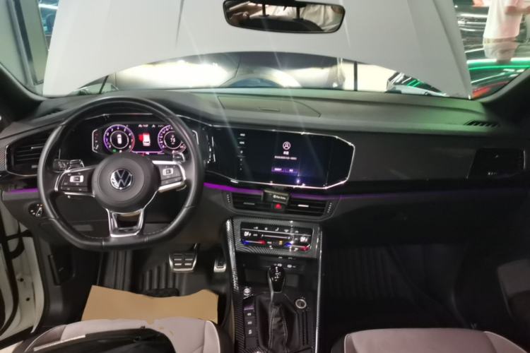 Used Volkswagen Tayron 2022 380TSI Four-Wheel Drive R-Line Connected Version Center Console