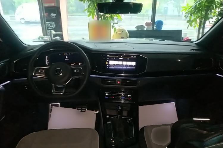 Used Volkswagen Tayron 2022 380TSI Four-Wheel Drive R-Line Connected Version Center Console