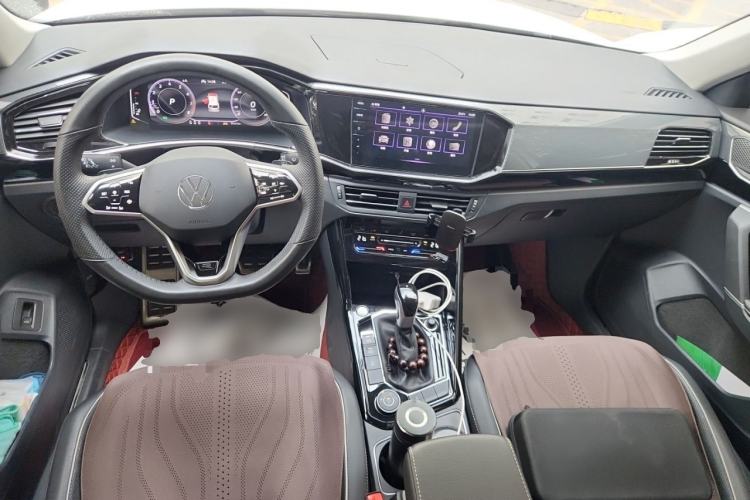 Used Volkswagen Tayron 2022 380TSI Four-Wheel Drive Luxury Connected Pro Version Center Console