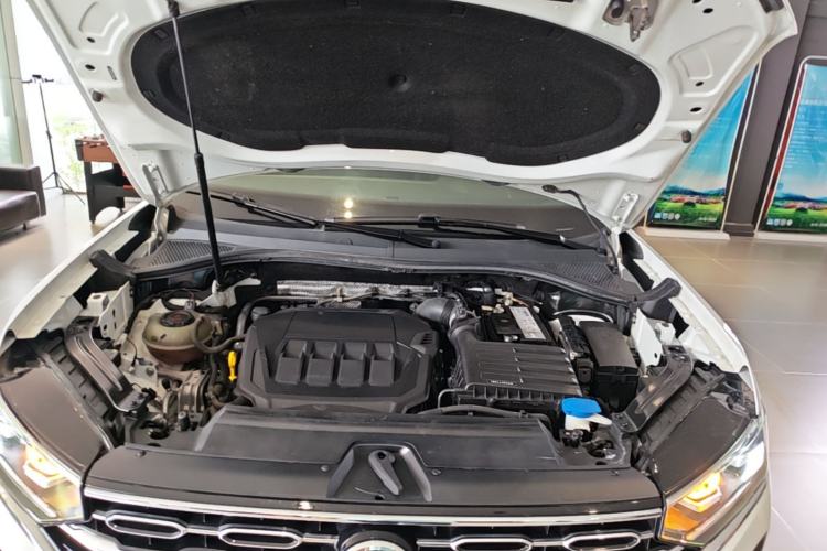 Used Volkswagen Tayron 2022 330TSI Two-Wheel Drive Luxury Smart Connectivity Version Engine Bay