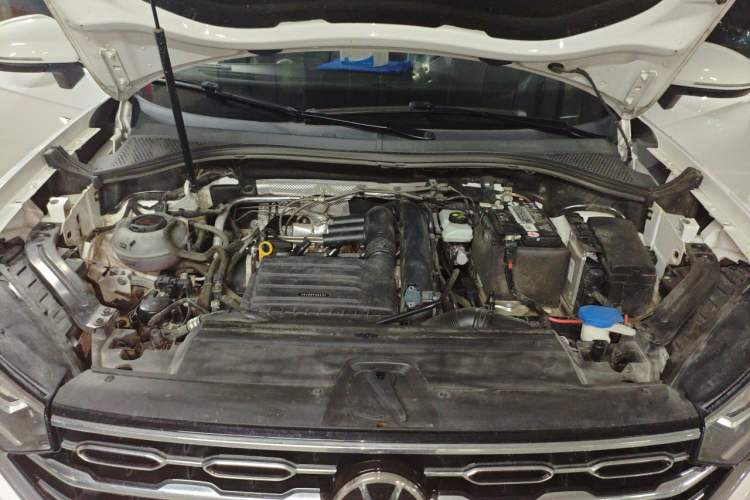 Used Volkswagen Tayron 2022 280TSI Two-Wheel Drive Luxury Smart Connectivity Version Engine Bay