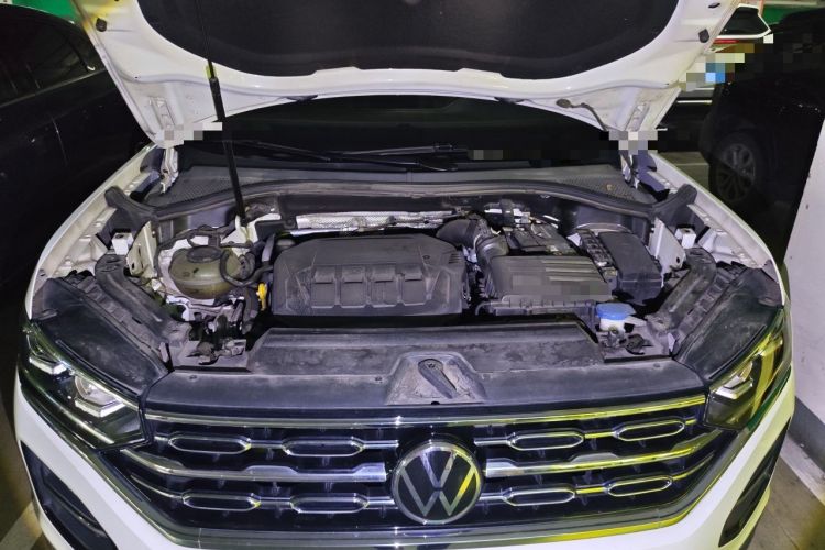 Used Volkswagen Tayron 2022 330TSI Two-Wheel Drive Luxury Smart Connectivity Version Engine Bay