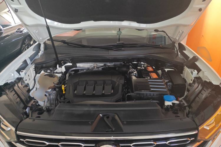 Used Volkswagen Tayron 2022 330TSI Two-Wheel Drive Luxury Smart Connectivity Version Engine Bay