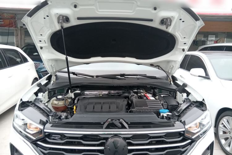 Used Volkswagen Tayron 2022 330TSI Two-Wheel Drive Luxury Smart Connectivity Version Engine Bay