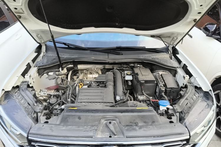 Used Volkswagen Tayron 2022 280TSI Two-Wheel Drive Luxury Smart Connectivity Version Engine Bay