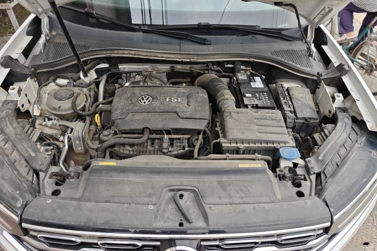 Used Volkswagen Tayron 2022 380TSI Four-Wheel Drive Luxury Connected Pro Version Engine Bay