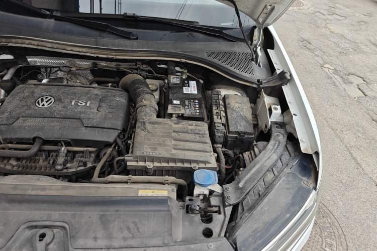 Used Volkswagen Tayron 2022 380TSI Four-Wheel Drive Luxury Connected Pro Version Engine Bay Left