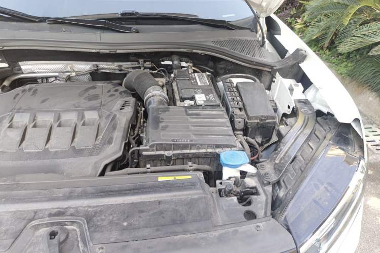 Used Volkswagen Tayron 2022 380TSI Four-Wheel Drive R-Line Connected Version Engine Bay Left