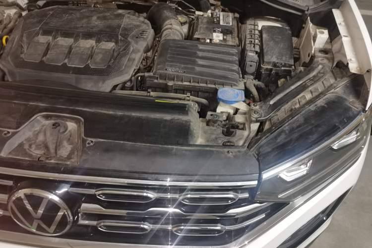 Used Volkswagen Tayron 2022 380TSI Four-Wheel Drive Luxury Connected Pro Version Engine Bay Left