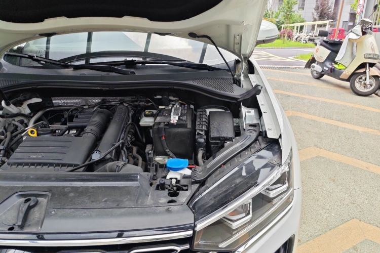 Used Volkswagen Tayron 2022 280TSI Two-Wheel Drive Luxury Smart Connectivity Version Engine Bay Left
