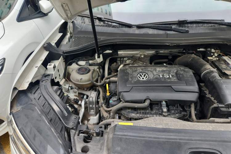 Used Volkswagen Tayron 2022 380TSI Four-Wheel Drive Luxury Connected Pro Version Engine Bay Right