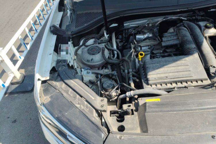 Used Volkswagen Tayron 2022 280TSI Two-Wheel Drive Luxury Smart Connectivity Version Engine Bay Right