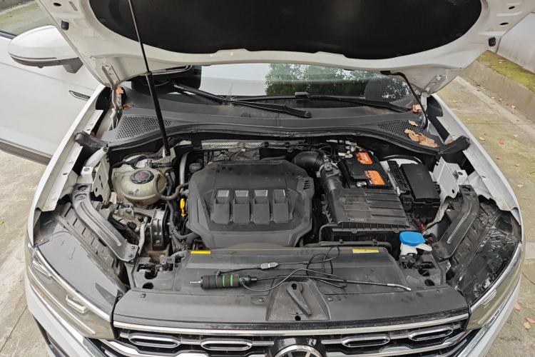 Used Volkswagen Tayron 2022 330TSI Two-Wheel Drive Luxury Smart Connectivity Version Engine Bay