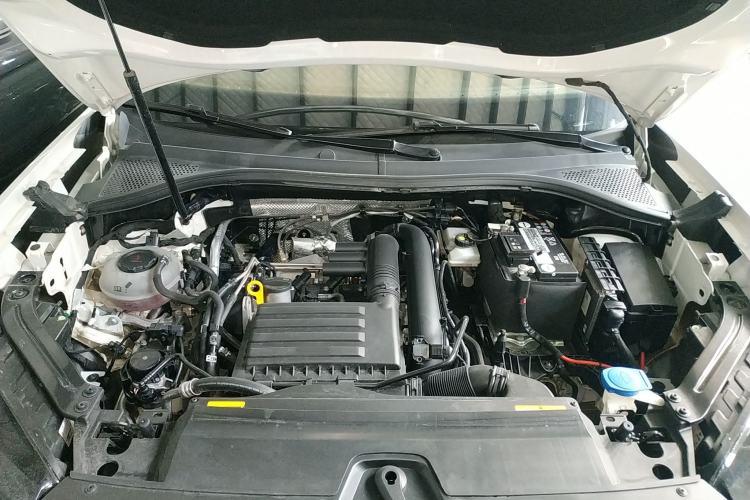 Used Volkswagen Tayron 2022 280TSI Two-Wheel Drive Luxury Smart Connectivity Version Engine Bay