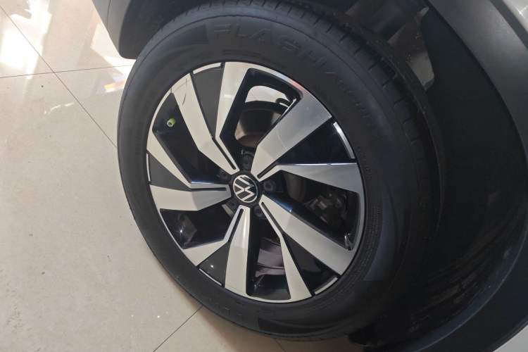 Used Volkswagen Tayron 2022 330TSI Two-Wheel Drive Luxury Smart Connectivity Version Exterior 5