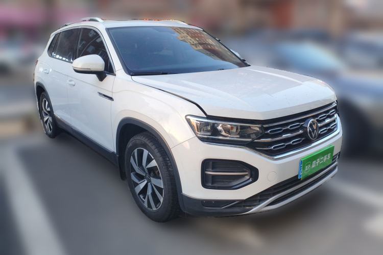 Used Volkswagen Tayron 2022 280TSI Two-Wheel Drive Luxury Smart Connectivity Version Front Right 45 Deg
