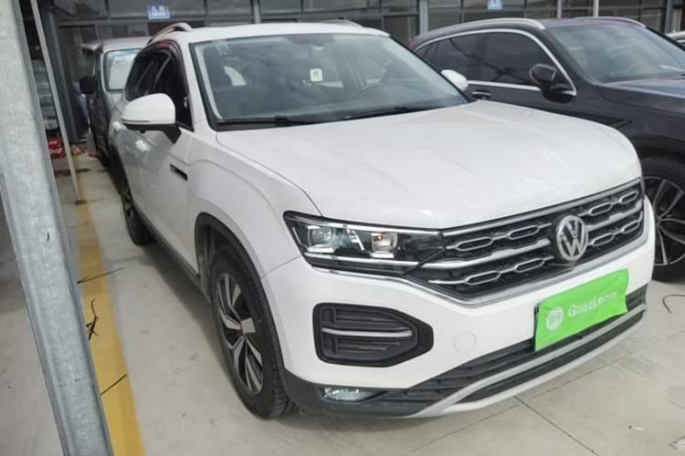 Used Volkswagen Tayron 2022 280TSI Two-Wheel Drive Luxury Smart Connectivity Version Front Right 45 Deg