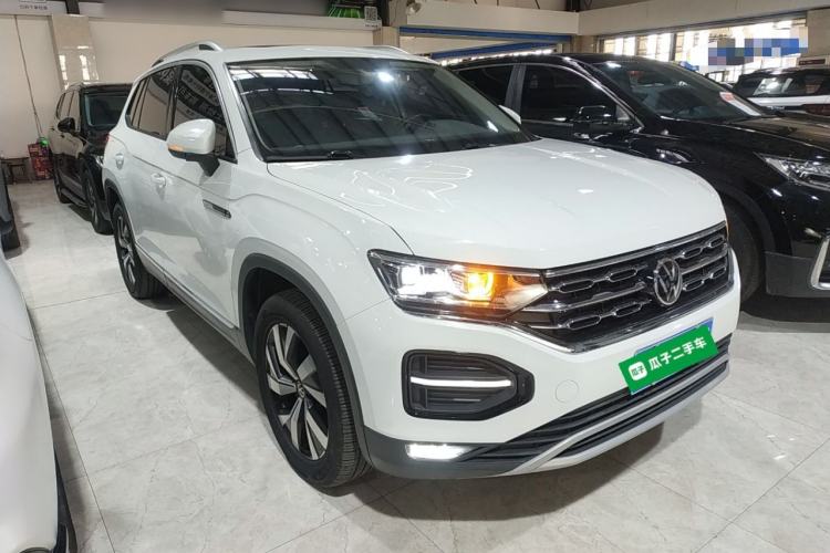 Used Volkswagen Tayron 2022 280TSI Two-Wheel Drive Luxury Smart Connectivity Version Front Right 45 Deg