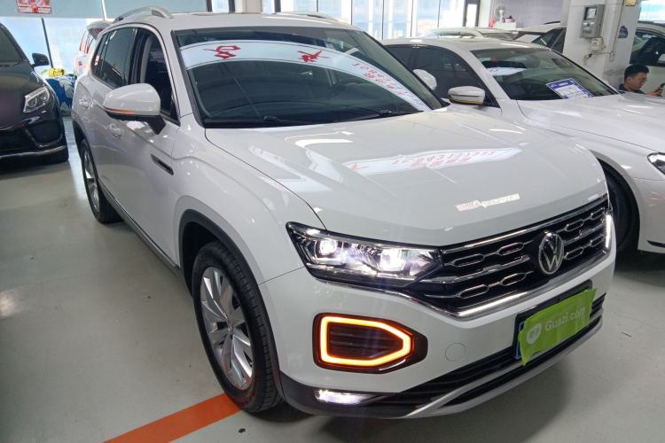Used Volkswagen Tayron 2022 380TSI Four-Wheel Drive Luxury Connected Pro Version Front Right 45 Deg