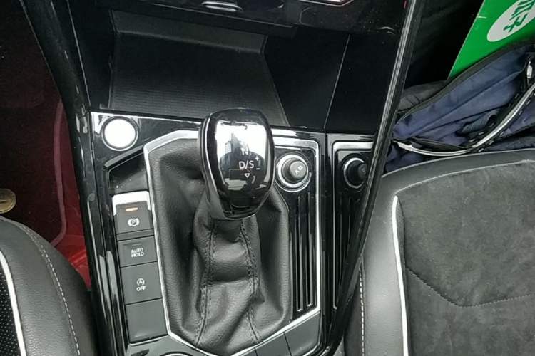 Used Volkswagen Tayron 2022 380TSI Four-Wheel Drive Luxury Connected Pro Version Gear Lever