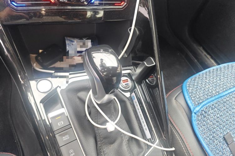 Used Volkswagen Tayron 2022 280TSI Two-Wheel Drive Luxury Smart Connectivity Version Gear Lever