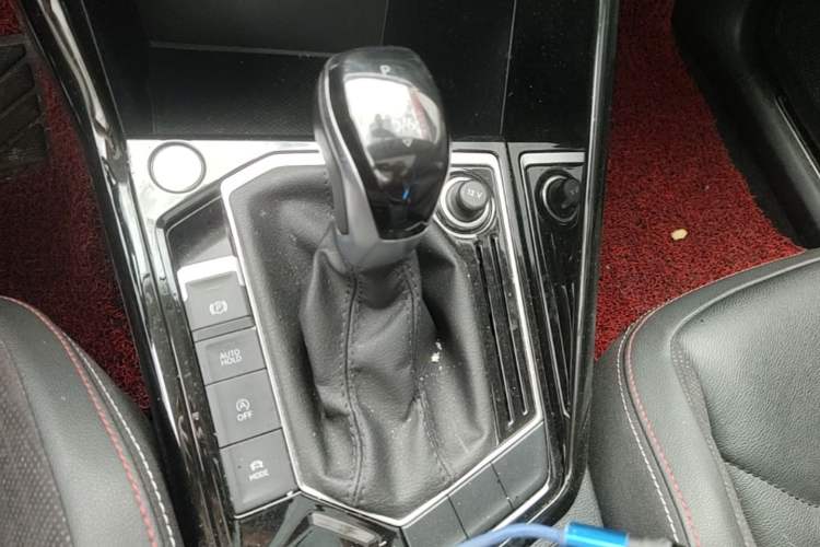 Used Volkswagen Tayron 2022 280TSI Two-Wheel Drive Luxury Smart Connectivity Version Gear Lever