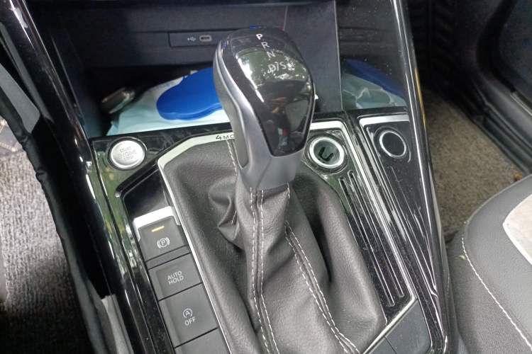 Used Volkswagen Tayron 2022 380TSI Four-Wheel Drive R-Line Connected Version Gear Lever