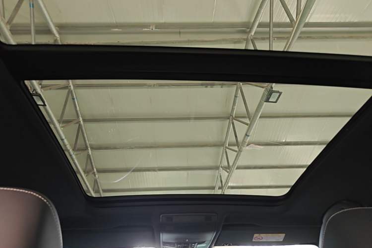 Used Volkswagen Tayron 2022 380TSI Four-Wheel Drive R-Line Connected Version Headliner