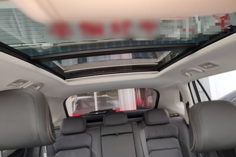 Used Volkswagen Tayron 2022 280TSI Two-Wheel Drive Luxury Smart Connectivity Version Headliner