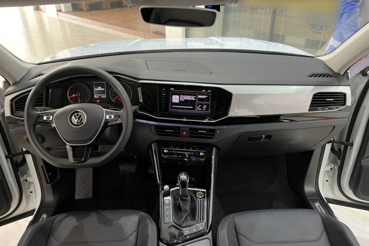 Used Volkswagen Tayron 2022 280TSI Two-Wheel Drive Luxury Smart Connectivity Version Interior 1