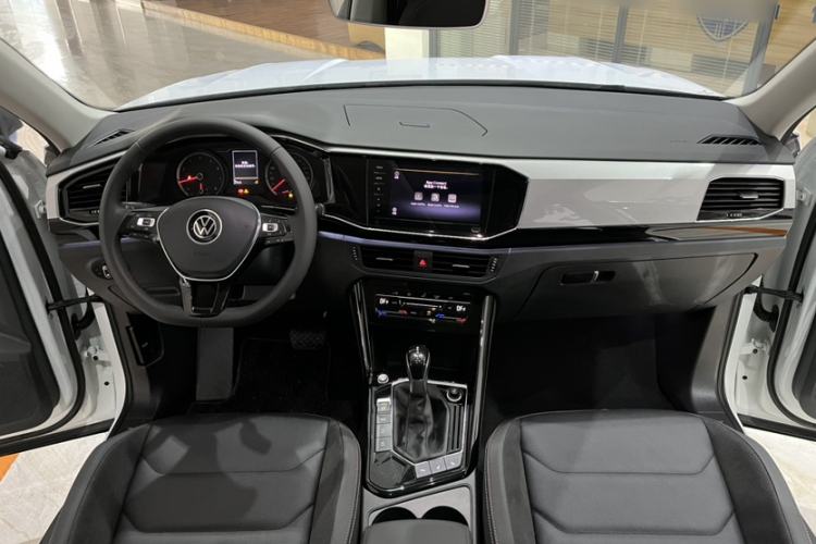 Used Volkswagen Tayron 2022 280TSI Two-Wheel Drive Luxury Smart Connectivity Version Interior 1