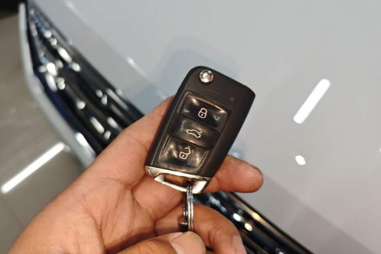 Used Volkswagen Tayron 2022 330TSI Two-Wheel Drive Luxury Smart Connectivity Version Interior 1
