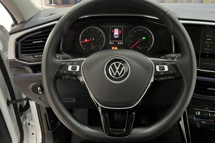 Used Volkswagen Tayron 2022 280TSI Two-Wheel Drive Luxury Smart Connectivity Version Interior 2