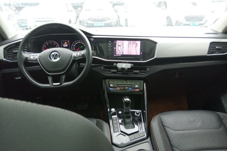 Used Volkswagen Tayron 2022 330TSI Two-Wheel Drive Luxury Smart Connectivity Version Interior 2