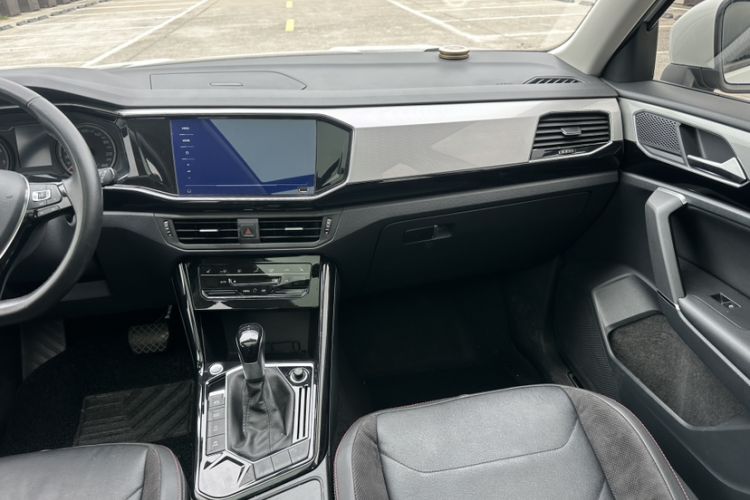 Used Volkswagen Tayron 2022 280TSI Two-Wheel Drive Luxury Smart Connectivity Version Interior 3