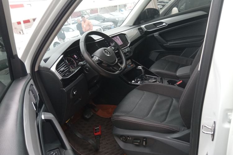 Used Volkswagen Tayron 2022 330TSI Two-Wheel Drive Luxury Smart Connectivity Version Interior 3