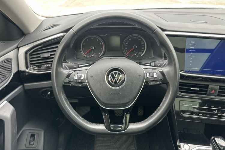 Used Volkswagen Tayron 2022 280TSI Two-Wheel Drive Luxury Smart Connectivity Version Interior 4