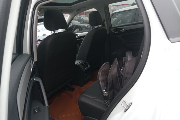 Used Volkswagen Tayron 2022 330TSI Two-Wheel Drive Luxury Smart Connectivity Version Interior 4