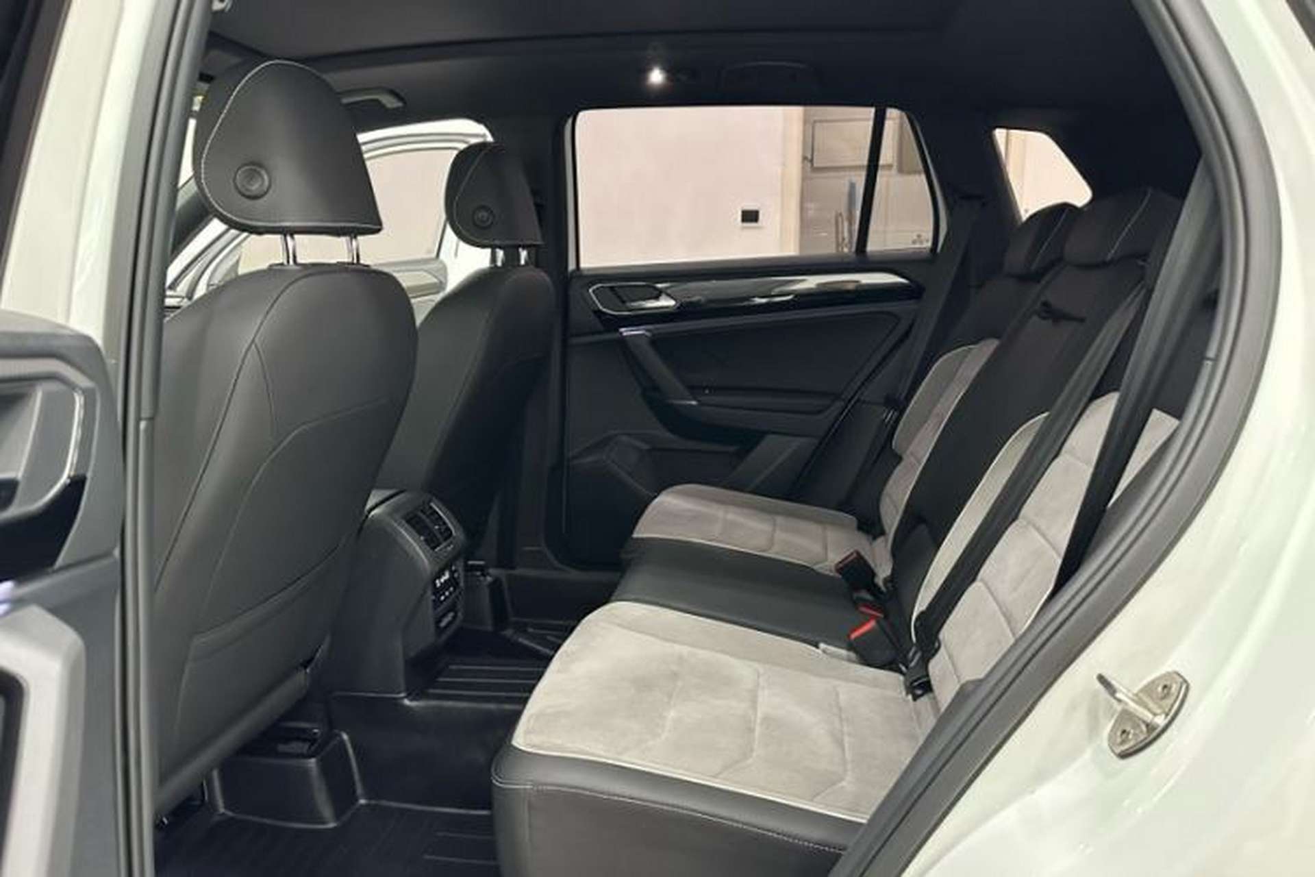 Used Volkswagen Tayron 2022 380TSI Four-Wheel Drive R-Line Connected Version Interior 6